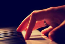 女排比赛抢眼,队员表现抢镜